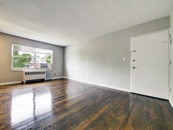 Hardwood floors*